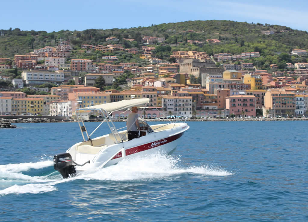 noleggio yacht porto santo stefano